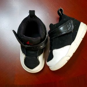 🦩 Jordan Flight 23 size 5C